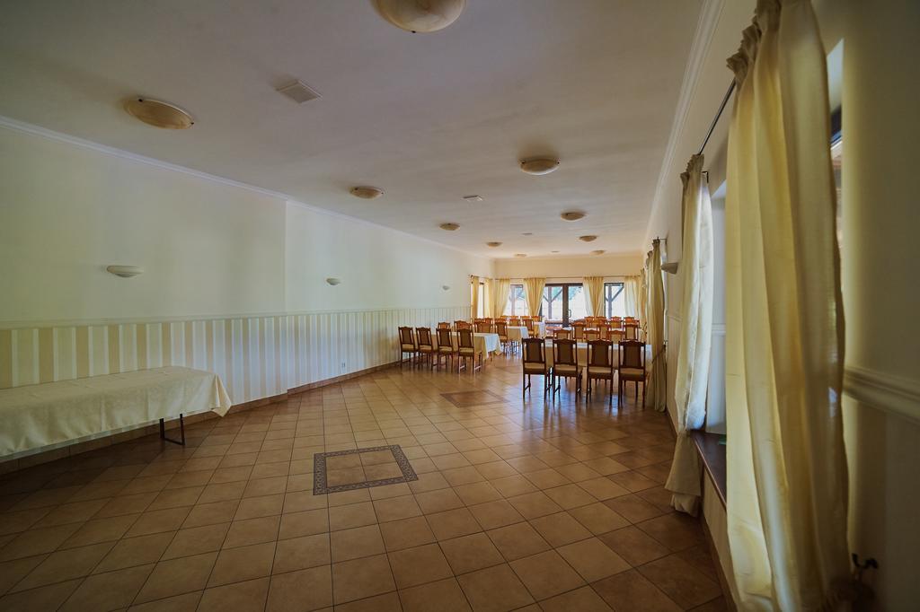 Bed and Breakfast Rancho Mała Nieszawka Esterno foto