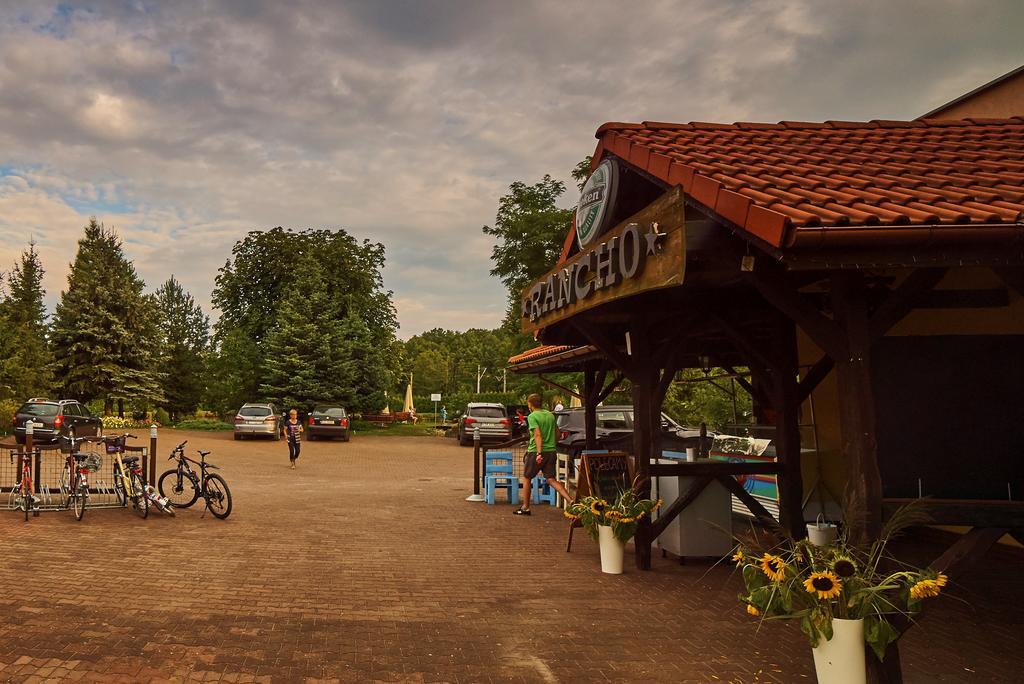 Bed and Breakfast Rancho Mała Nieszawka Esterno foto