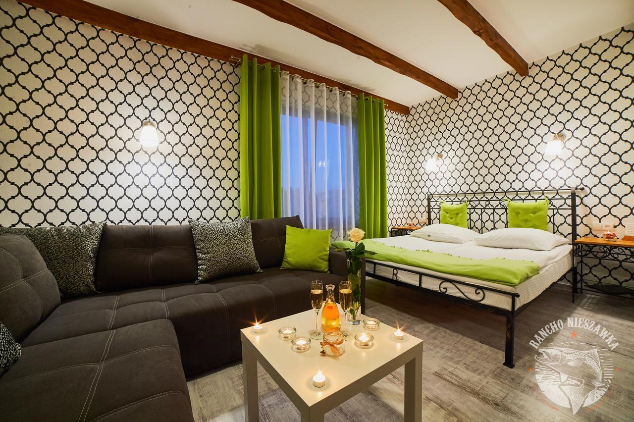 Bed and Breakfast Rancho Mała Nieszawka Esterno foto